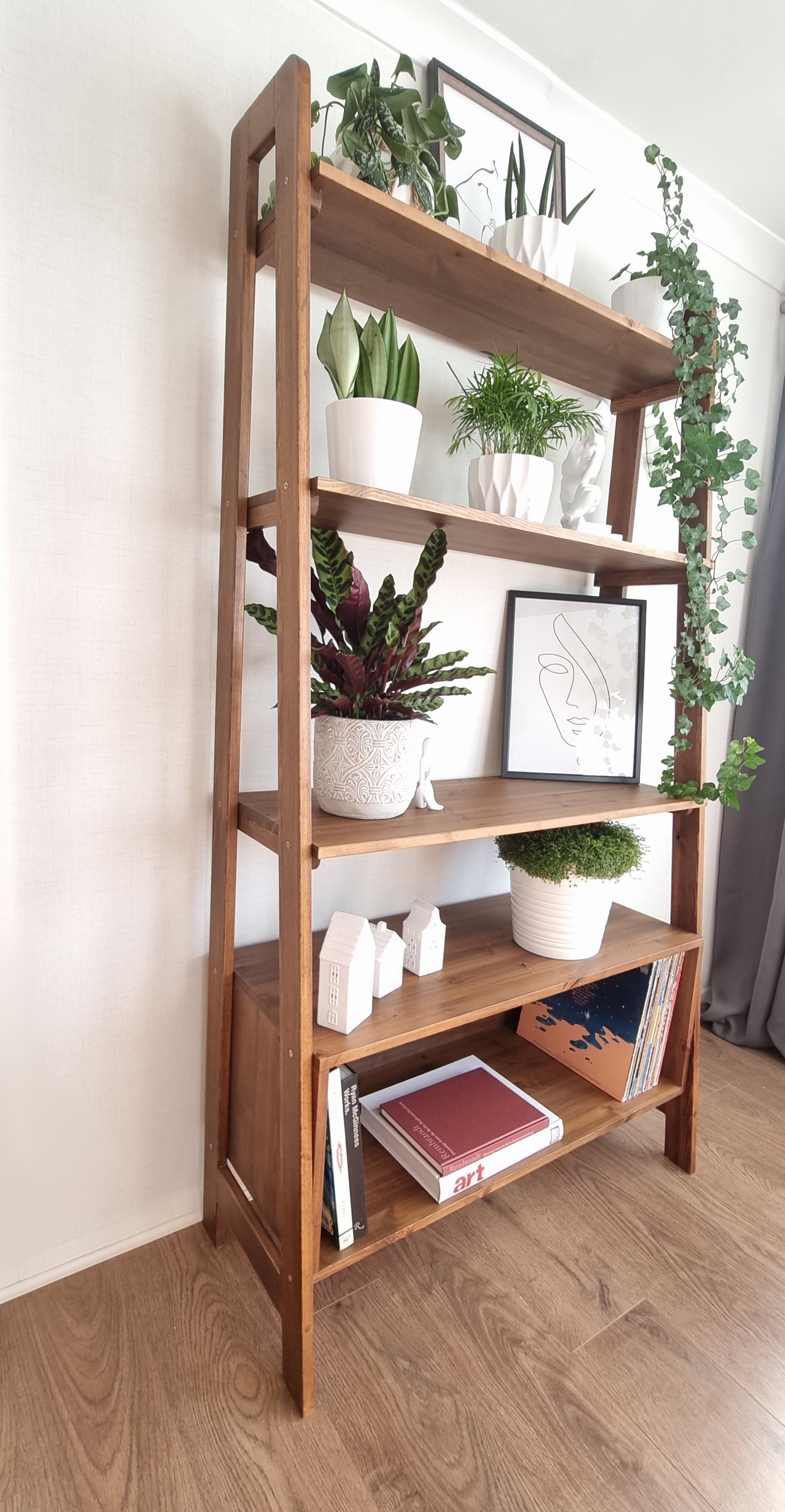 Wooden Free Standing Mid-Century Modern Wall Unit with Shelves and Storage Space COLOUR FURNITURE 