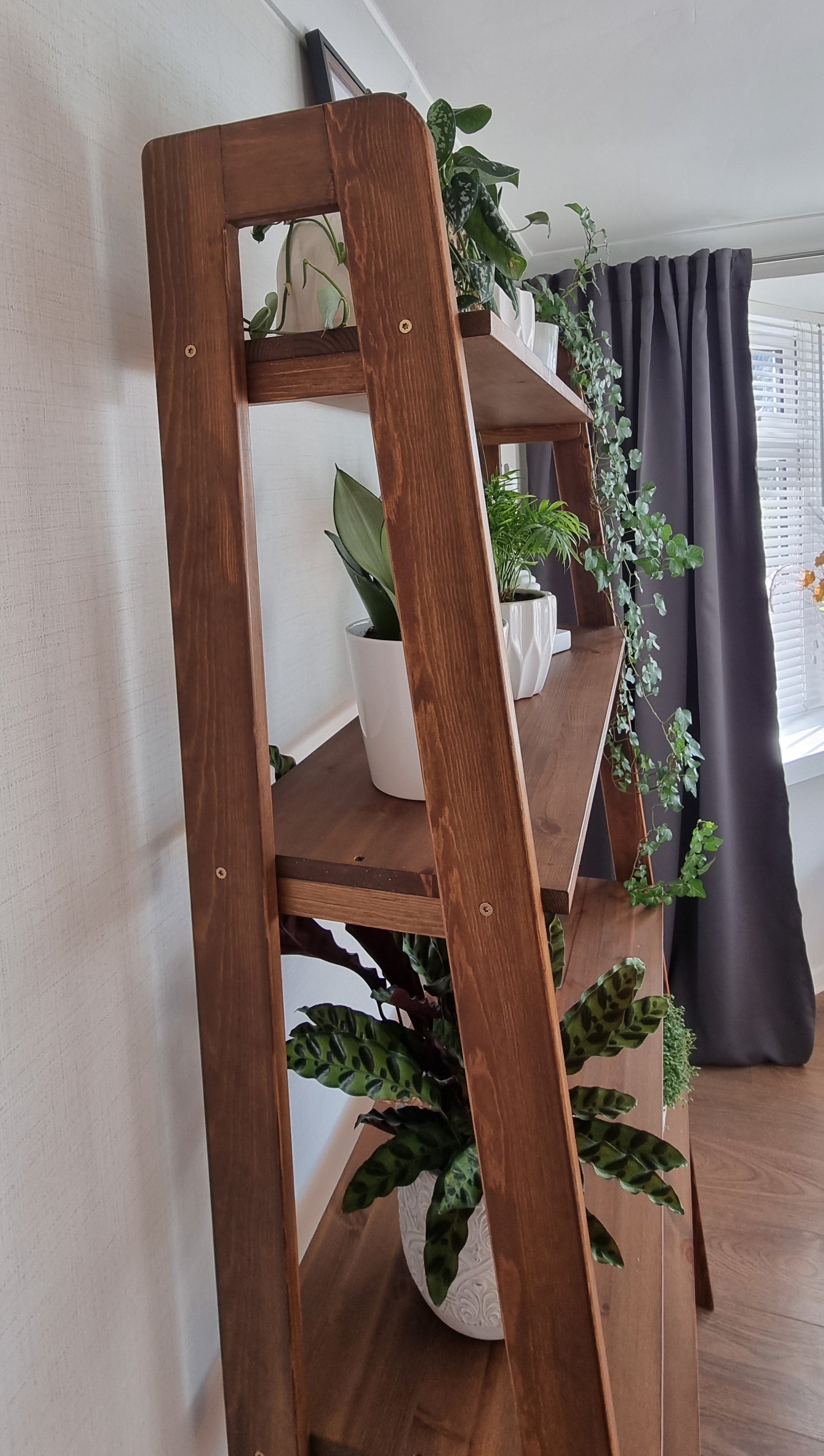 Wooden Free Standing Mid-Century Modern Wall Unit with Shelves and Storage Space COLOUR FURNITURE