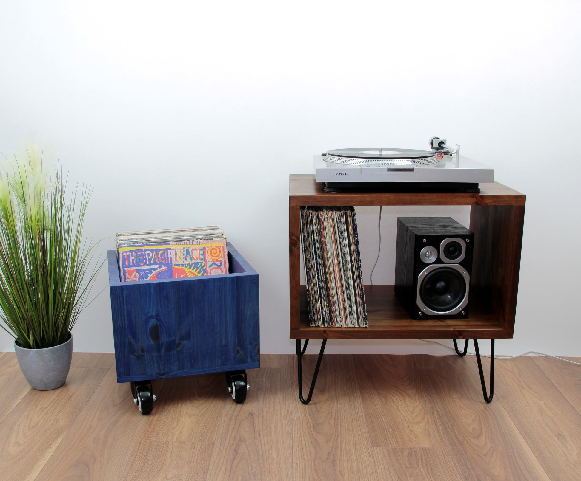 Record Table Stand, Large Entertainment Cabinet / AMP Stand with storage space COLOUR FURNITURE 